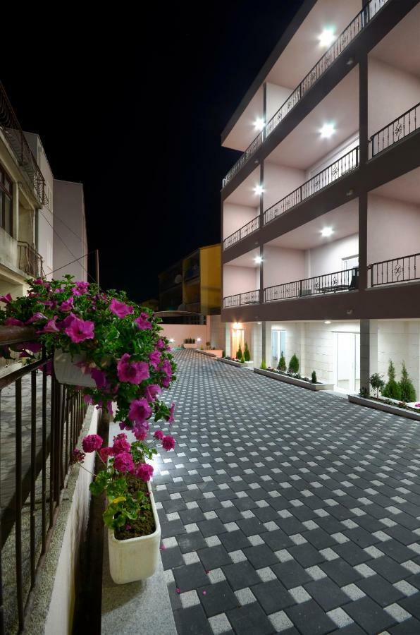 Villa Cavar, Apartments Close To The Beach Makarska Zewnętrze zdjęcie